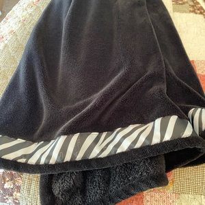 White river towel robe never wore